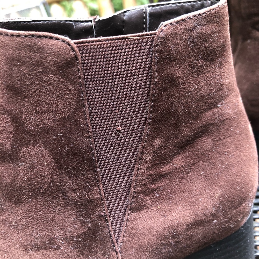NWOT, Kelly & Katie Brown Suede Boots- Size 8 - Picture 13 of 16